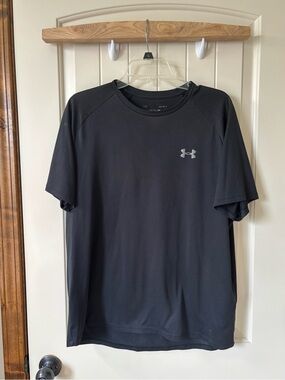 UA Black Short Sleeve Performance Tee